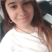 Maestra de educación primaría con diplomatura en infancias y adolescencias desde una perspectiva de género, y actualización en ESI